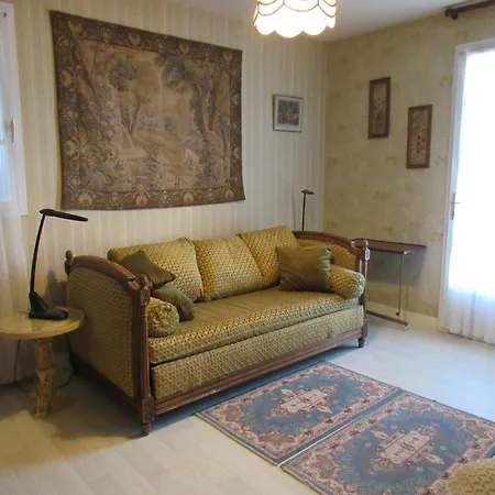 Holiday home Maison Familiale 6 Pers, Animaux Admis, Proche - Fr-1-194-434