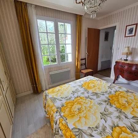 Holiday home Maison Familiale 6 Pers, Animaux Admis, Proche - Fr-1-194-434