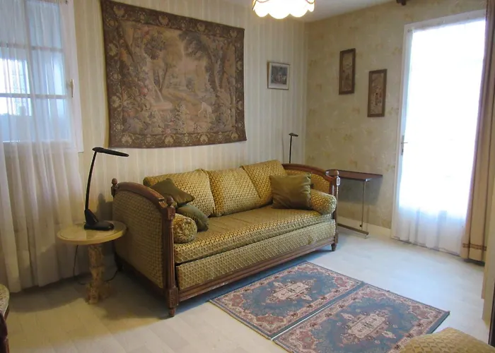 Hébergement de vacances Maison Familiale 6 Pers, Animaux Admis, Proche - Fr-1-194-434